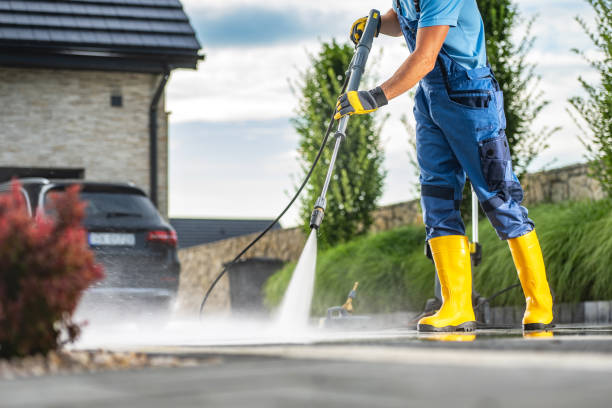 Best Pool Deck Cleaning  in Yuc Valley, CA